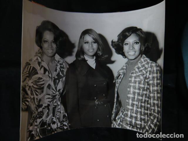 Photos of Singers: DIANA ROSS AND THE SUPREMES CONJUNTO MUSICAL ANTIGUA FOTOGRAFIA ORIGINAL 18 X 24 CM
