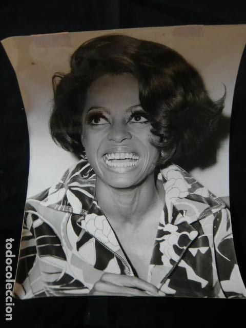 Fotos de Cantantes: DIANA ROSS AND THE SUPREMES CONJUNTO MUSICAL ANTIGUA FOTOGRAFIA ORIGINAL 18 X 24 CM