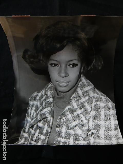 Foto di Cantanti: DIANA ROSS AND THE SUPREMES CONJUNTO MUSICAL ANTIGUA FOTOGRAFIA ORIGINAL 18 X 24 CM