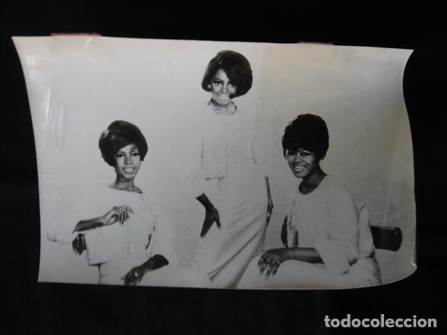 Fotos de Cantores: DIANA ROSS AND THE SUPREMES CONJUNTO MUSICAL ANTIGUA FOTOGRAFIA ORIGINAL 18 X 12 CM