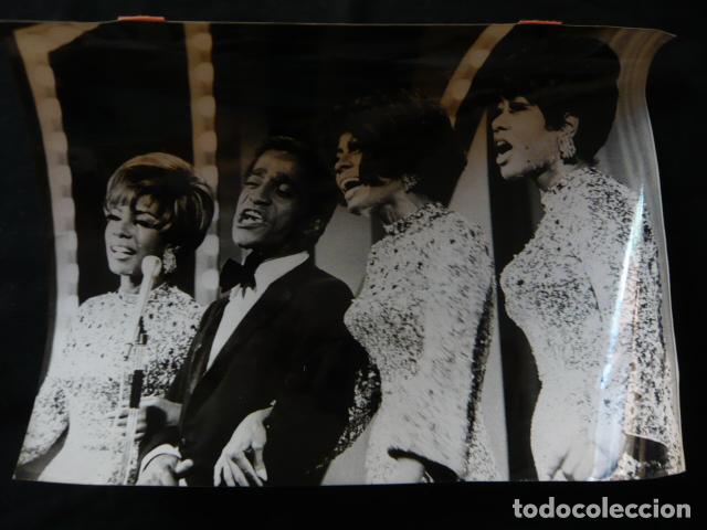 Fotos de Cantantes: DIANA ROSS AND THE SUPREMES CONJUNTO MUSICAL ANTIGUA FOTOGRAFIA ORIGINAL 18 X 24 CM
