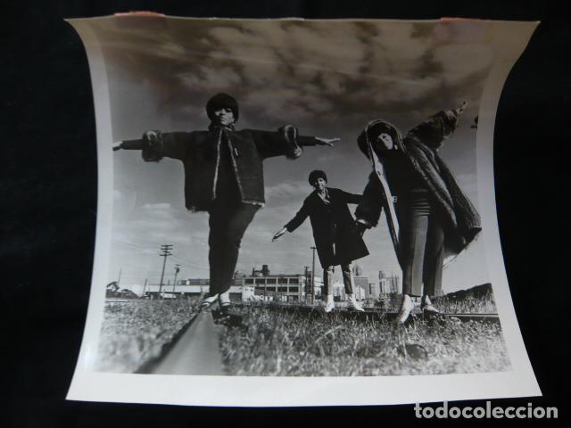 Fotos de Cantantes: DIANA ROSS AND THE SUPREMES CONJUNTO MUSICAL ANTIGUA FOTOGRAFIA ORIGINAL 21 X 20 CM