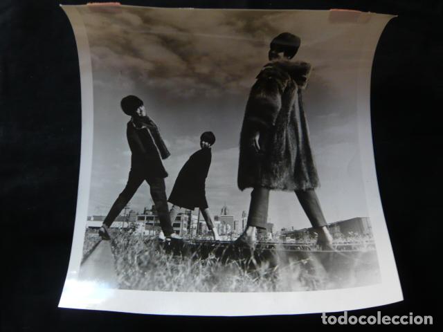 Foto di Cantanti: DIANA ROSS AND THE SUPREMES CONJUNTO MUSICAL ANTIGUA FOTOGRAFIA ORIGINAL 20,5 X 22 CM