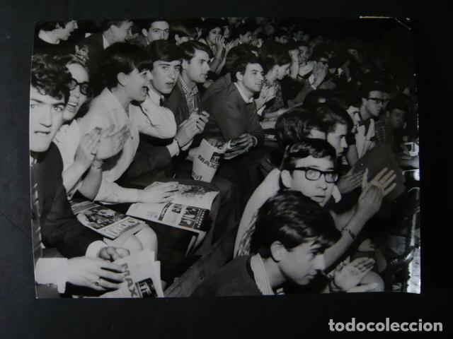 Photos of Singers: FESTIVAL DE LOS IDOLOS PALACIO DE LOS DEPORTES MADRID ANTIGUA FOTOGRAFIA ORIGINAL 12 X 18 CM