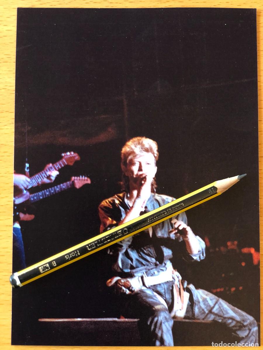 Fotos de Cantantes: David Bowie. Foto 17x13. by Flowers, con sello. Vicente Calder&oacute;n, Madrid 1987.