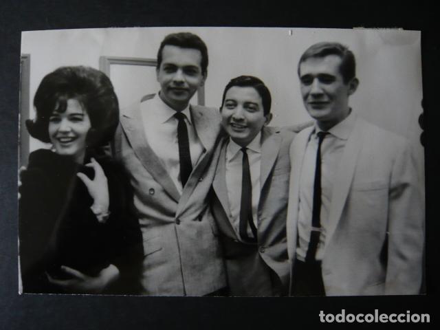 Foto di Cantanti: LOS TRES SUDAMERICANOS EN MADRID CONJUNTO MUSICAL ANTIGUA FOTOGRAFIA ORIGINAL 12 X 17 CM