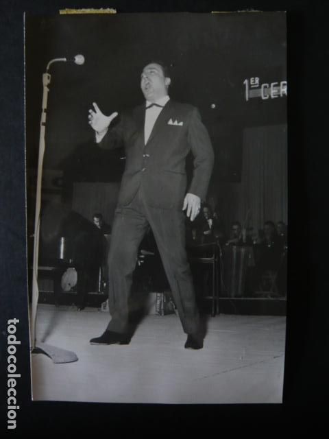 Photos of Singers: MADRID I CERTAMEN DE LA CANCION ANTIGUA FOTOGRAFIA ORIGINAL 12 X 17 CM