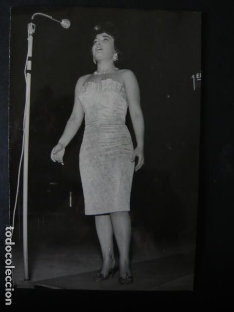 Photos of Singers: MELI LAIZ CANTANTE ANTIGUA FOTOGRAFIA ORIGINAL 12 X 17 CM