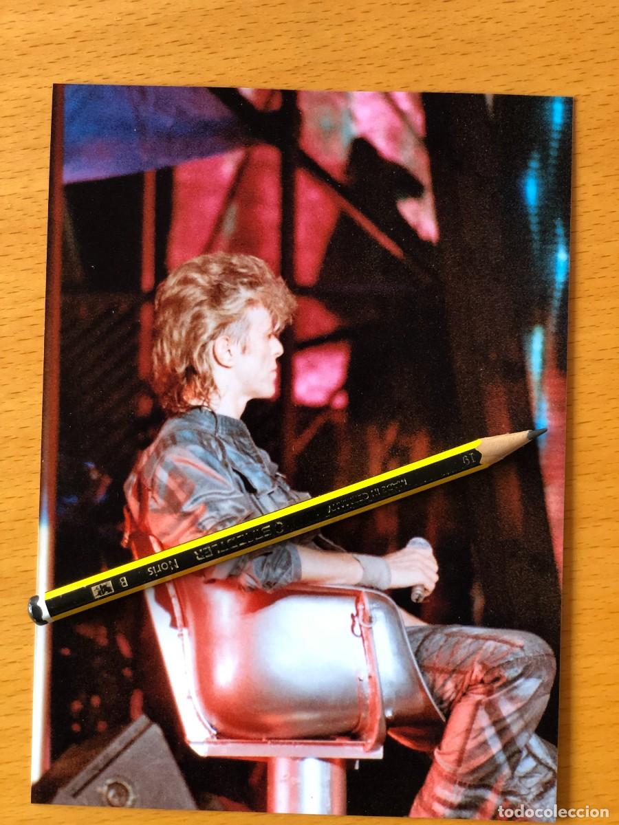 Fotos de Cantantes: David Bowie. Foto 17x13. by Flowers, con sello. Vicente Calder&oacute;n, Madrid 1987.