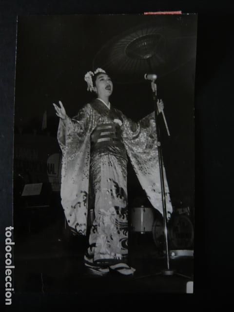 Photos of Singers: TEIKO YANAGUI CANTANTE ANTIGUA FOTOGRAFIA ORIGINAL 12 X 17 CM