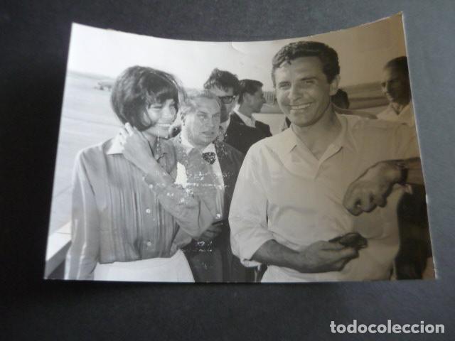 Fotos de Cantantes: GILBERT BECAUD CANTANTE ANTIGUA FOTOGRAFIA ORIGINAL 13 X 18 CM