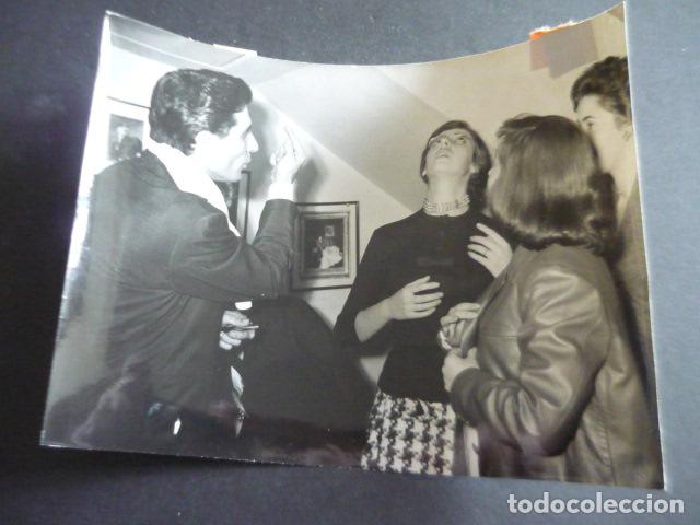 Photos of Singers: GILBERT BECAUD CANTANTE ANTIGUA FOTOGRAFIA ORIGINAL 24 X 18 CM