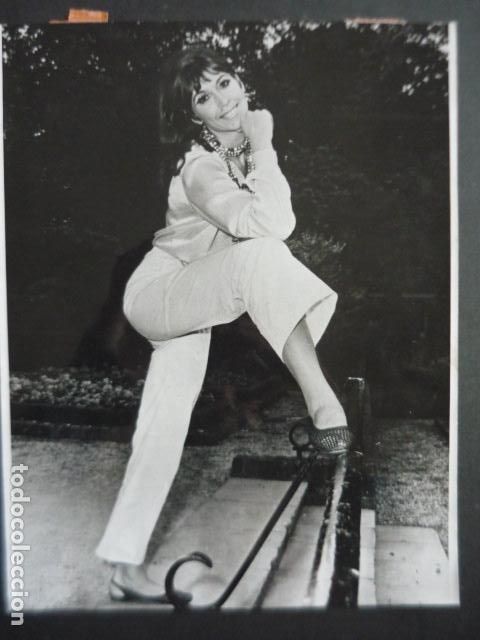 Photos of Singers: AN8TA HARRIS CANTANTE ANTIGUA FOTOGRAFIA ORIGINAL 24 X 18