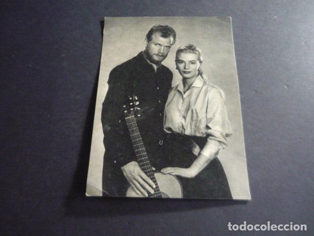Fotos von Musikern: NINA Y FREDERIK CANTANTE TARJETA PUBLICITARIA