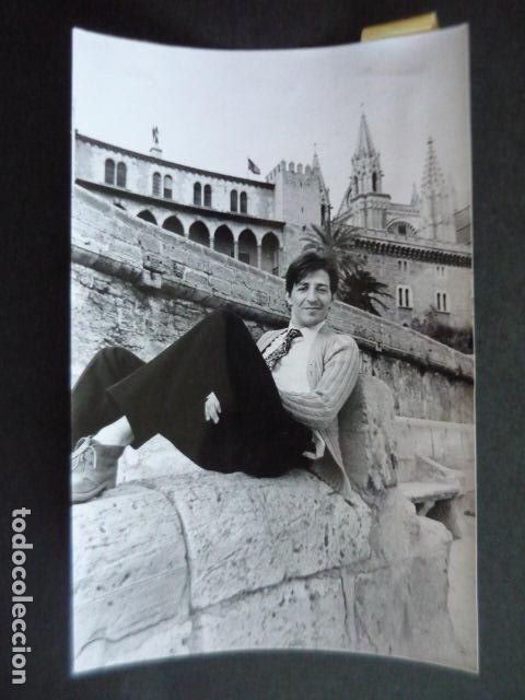 Photos of Singers: GIORGIO GABER CANTANTE EN PALMA DE MALLORCA ANTIGUA FOTOGRAFIA 12 X 18 CM