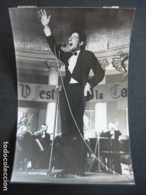 Photos of Singers: GIORGIO GABER CANTANTE EN PALMA DE MALLORCA ANTIGUA FOTOGRAFIA 12 X 18 CM