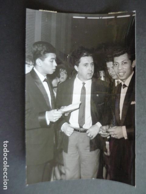 Photos of Singers: LOS BLUE DIAMONDS CONJUNTO MUSICAL EN MADRID ANTIGUA FOTOGRAFIA ORIGINAL 17 X 12 CM