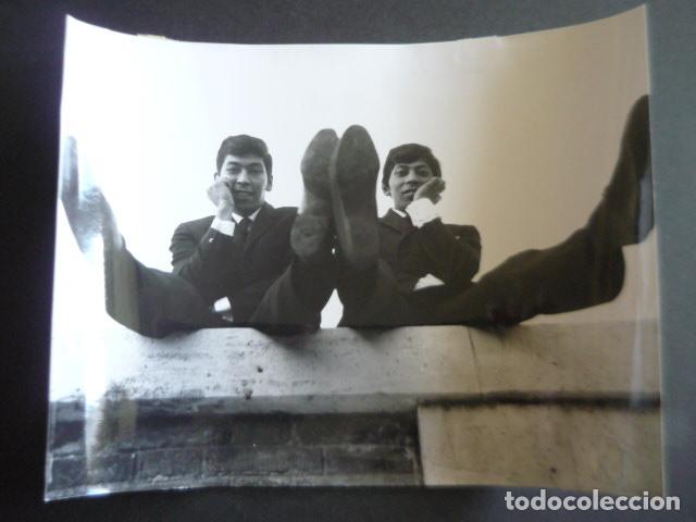 Photos of Singers: LOS BLUE DIAMONDS CONJUNTO MUSICAL EN MADRID ANTIGUA FOTOGRAFIA ORIGINAL 18 X 24 CM