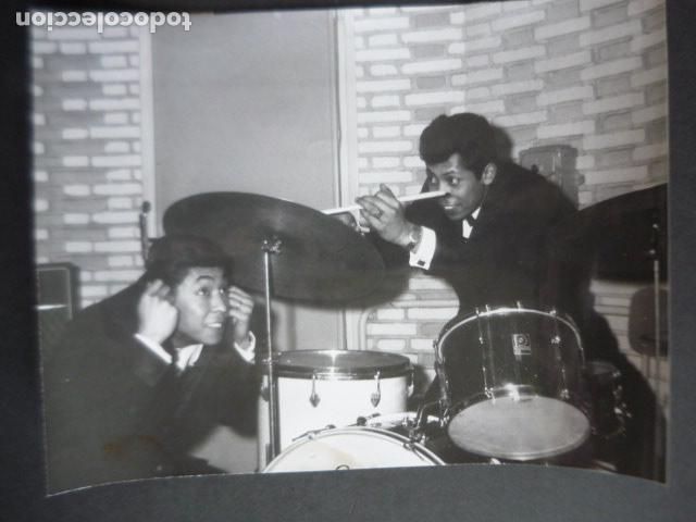 Fotos von Musikern: LOS BLUE DIAMONDS CONJUNTO MUSICAL EN MADRID ANTIGUA FOTOGRAFIA ORIGINAL 18 X 24 CM