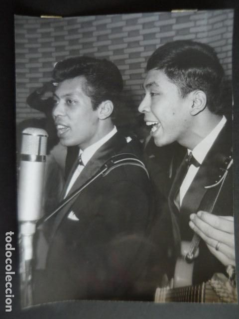 Photos of Singers: LOS BLUE DIAMONDS CONJUNTO MUSICAL EN MADRID ANTIGUA FOTOGRAFIA ORIGINAL 18 X 24 CM