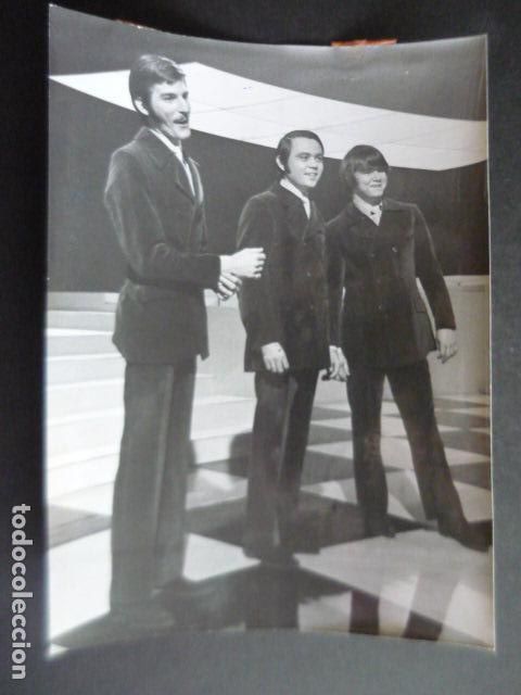 Photos of Singers: THE SANDPIPERS CONJUNTO MUSICAL ANTIGUA FOTOGRAFIA ORIGINAL 18 X 24 CM