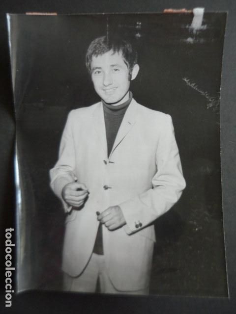 Photos of Singers: VALEN CANTANTE ANTIGUA FOTOGRAFIA ORIGINAL 18 X 24 CM