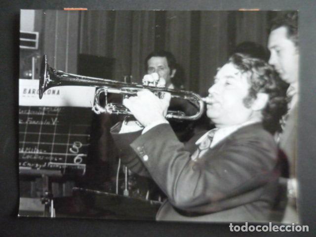 Photos of Singers: RUDY VENTURA CANTANTE ANTIGUA FOTOGRAFIA ORIGINAL 22 X 16 CM