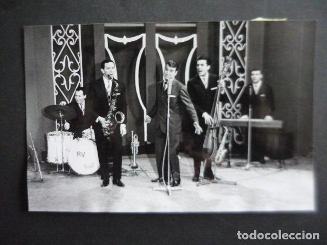 Photos of Singers: RUDY VENTURA CANTANTE ANTIGUA FOTOGRAFIA ORIGINAL 18 X 12 CM
