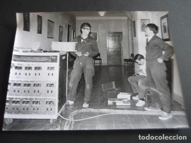 Photos of Singers: VIVA LA GENTE CONJUNTO MUSICAL ANTIGUA FOTOGRAFIA ORIGINAL 18 X 24 CM