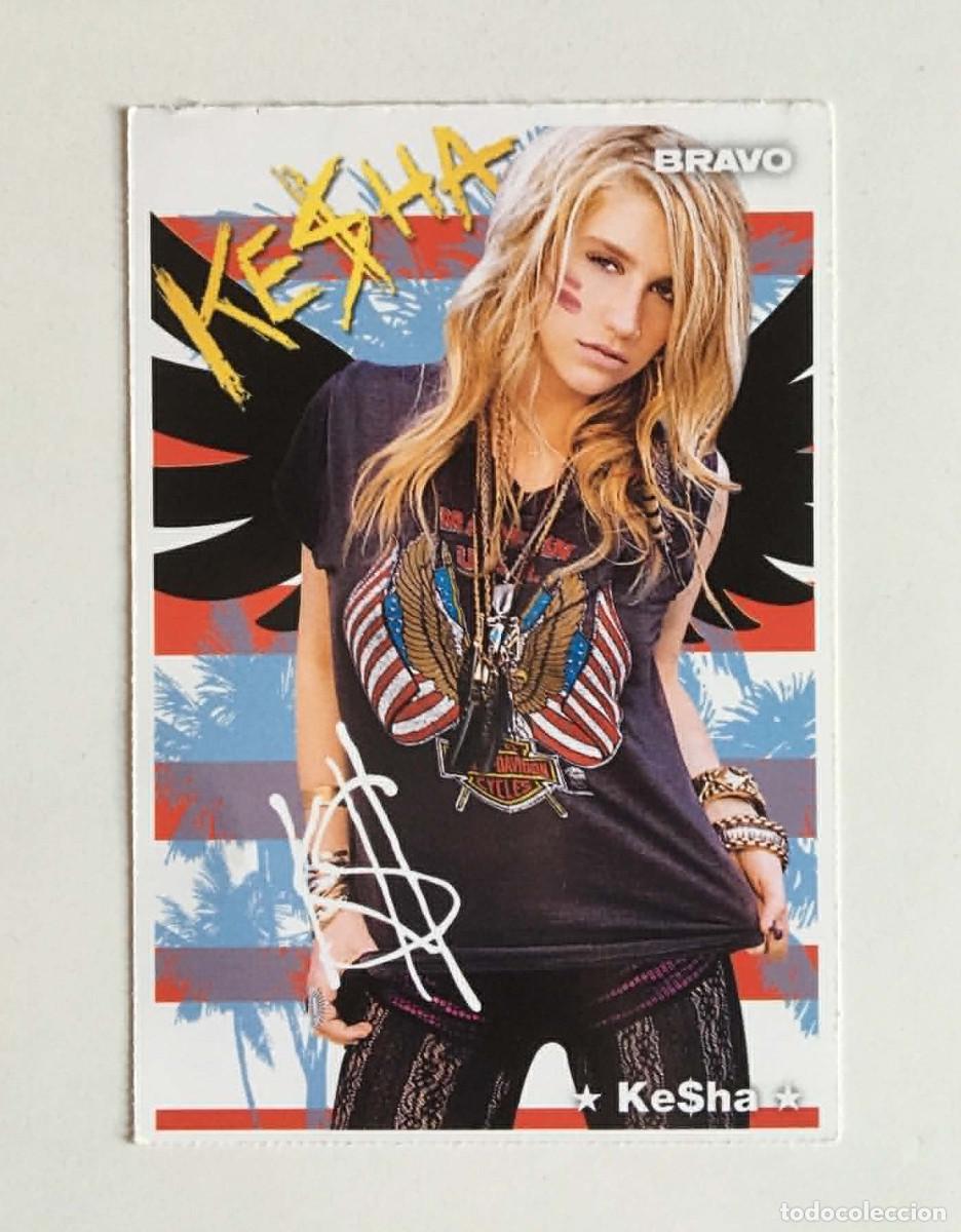 Fotos de Cantantes: Ke$ha / Ashley Tisdale Collectible Card BRAVO Germany 2010