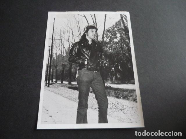 Photos of Singers: JUAN EDUARDO CANTANTE ANTIGUA FOTOGRAFIA ORIGINAL 13 X 18 CM