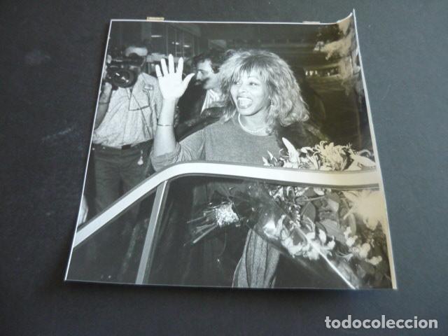Photos of Singers: TINA TURNER CANTANTE ANTIGUA FOTOGRAFIA ORIGINAL 19 X 21 CM