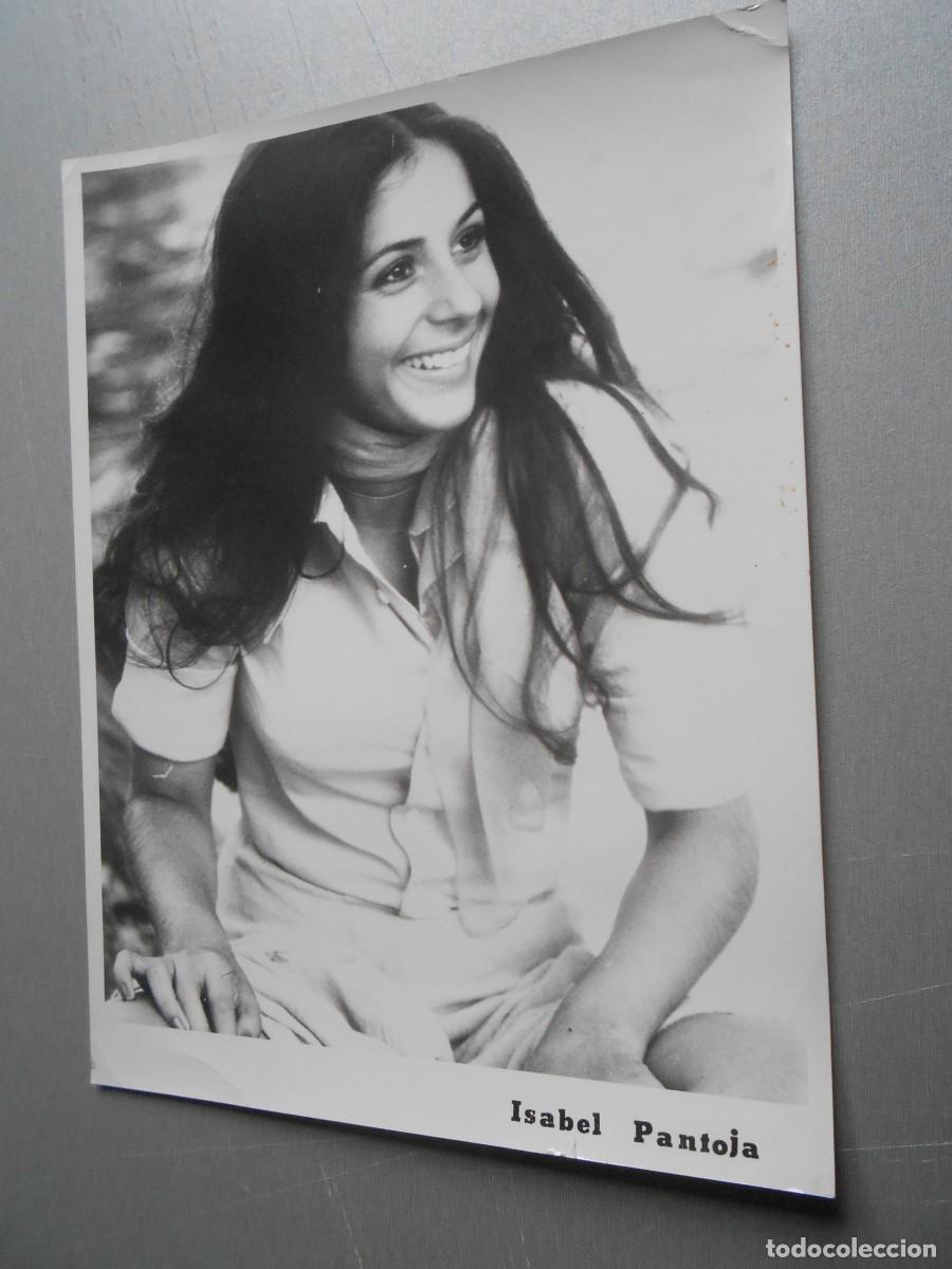 Fotos de Cantantes: FOTO de - ISABEL PANTOJA - de 18 x 24 cms.