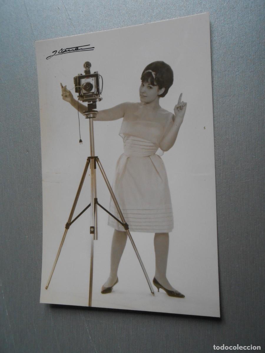 Fotos de Cantantes: FOTO de - ROSALIA - de 8,5 x 13 cms.