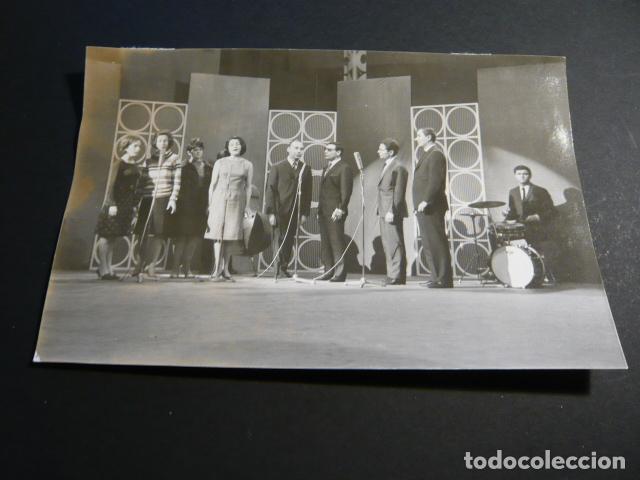 Photos of Singers: THE SWINGLE SINGERS ANTIGUA FOTOGRAFIA ORIGINAL 1965 13 X 18 CM