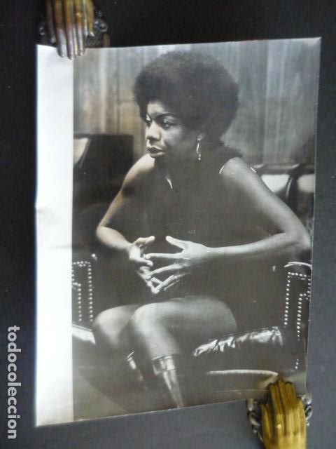 Photos of Singers: NINA SIMONE CANTANTE JAZZ ANTIGUA FOTOGRAFIA ORIGINAL 18 X 24 CM