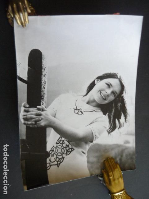 Photos of Singers: DANA CANTANTE ANTIGUA FOTOGRAFIA ORIGINAL 18 X 24 CM