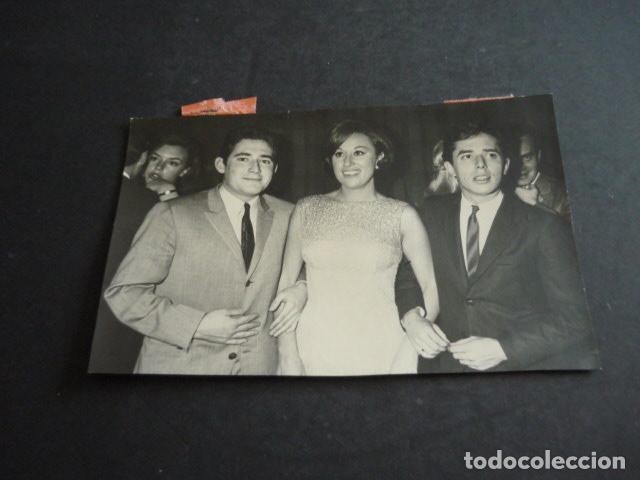 Fotos von Musikern: MIGUEL RIOS Y ELIA FLETA CANTANTES ANTIGUA FOTOGRAFIA ORIGINAL 9,5 X 14 CM