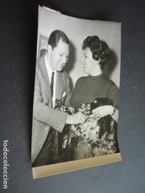 Photos of Singers: ELIA FLETA CANTANTE CON MIGUEL FLETA ANTIGUA FOTOGRAFIA ORIGINAL 13 X 18 CM