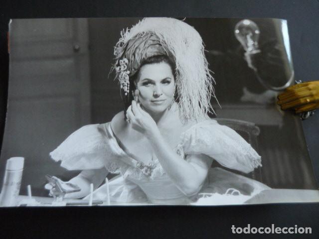 Foto di Cantanti: GALINA VICHNESKAIA ANTIGUA FOTOGRAFIA ORIGINAL 20 X 30 CM