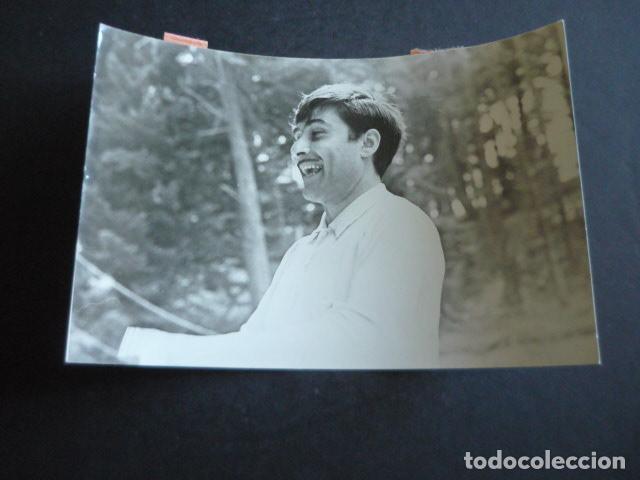 Fotos von Musikern: CARAVELLI CANTANTE ANTIGUA FOTOGRAFIA ORIGINAL 12 X 18 CM