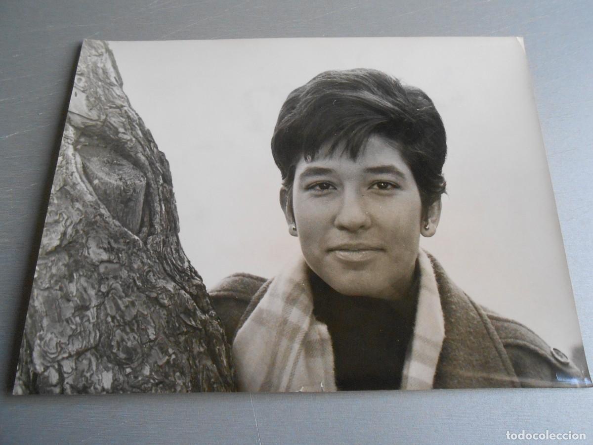 Fotos de Cantantes: FOTO de - GEMA -, de 24 x 18 cms.