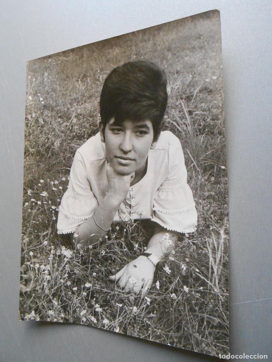 Fotos de Cantantes: FOTO de - GEMA -, de 18 x 24 cms.