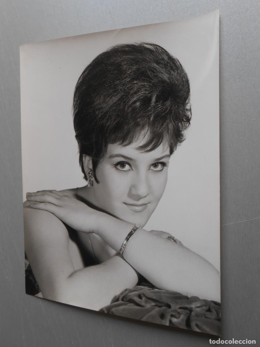 Fotos de Cantantes: FOTO de - LITA TORELLO -, de 18 x 24 cms.