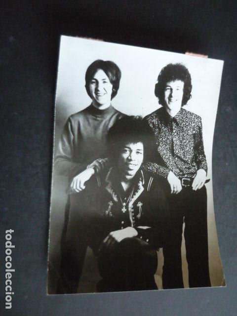 Fotos de Cantantes: JIMI HENDRIX CANTANTE CON MITCH MICHEL Y NOEL REDDING 1967 ANTIGUA FOTOGRAFIA ORIGINAL 18 X 13 CM