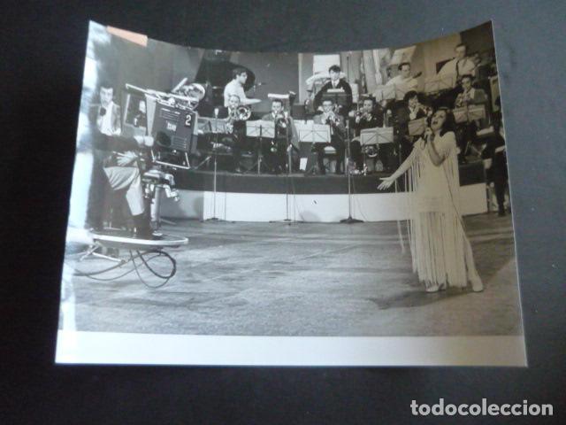 Fotos von Musikern: GRAZALEMA CANTANTE ANTIGUA FOTOGRAFIA ORIGINAL 24 X 18 CM