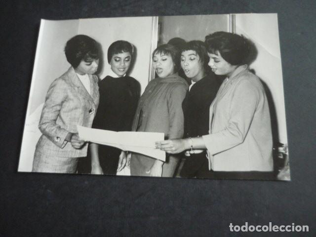 Photos de Chanteurs et Chanteuses: HERMANAS BENITEZ CANTANTES ANTIGUA FOTOGRAFIA ORIGINAL 12 X 18 CM