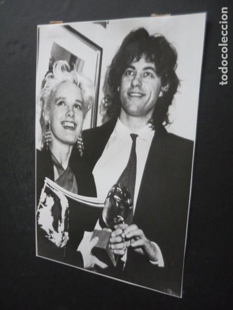 Fotos von Musikern: BOB GELDORF CANTANTE ANTIGUA FOTOGRAFIA ORIGINAL 18 X 24 CM