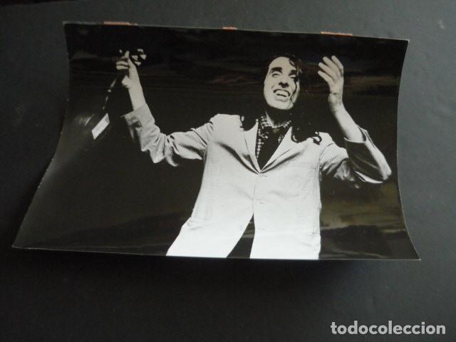 Fotos von Musikern: TINY TIM CANTANTE ANTIGUA FOTOGRAFIA ORIGINAL 18 X 24 CM