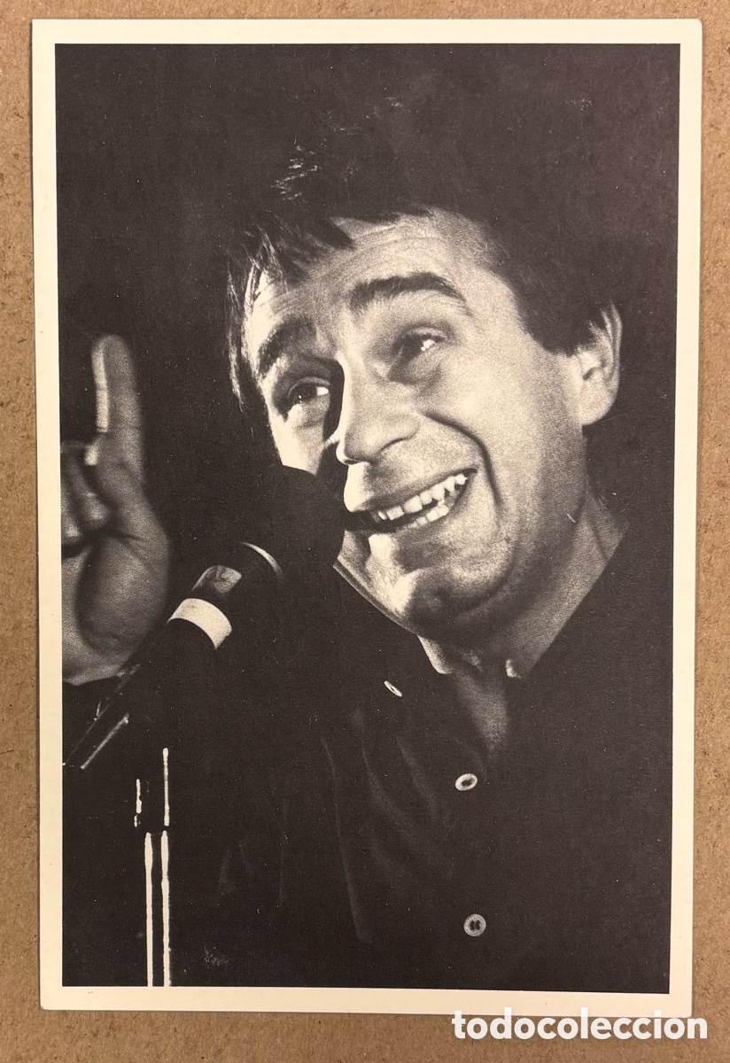 Fotos de Cantores: OVIDI MONTLLOR. POSTAL SIN CIRCULAR ACTUACI&Oacute;N GIRONA 1983. FOTO: JOS&Eacute; MADRID SANTURTUN.